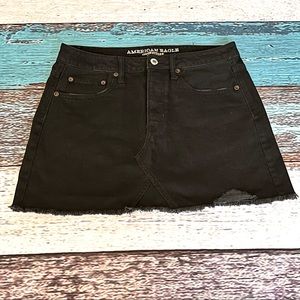 Black American Eagle Jean Skirt Size 6 (Mini)